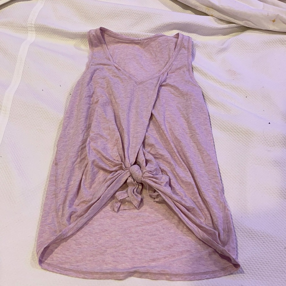 Lulu tie shirt!